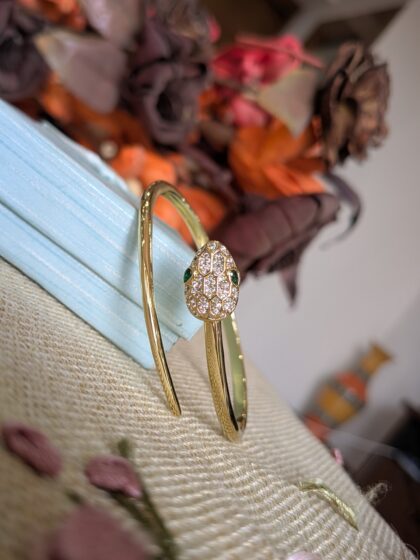 Naga Noor – Serpent Elegance Gold Bracelet